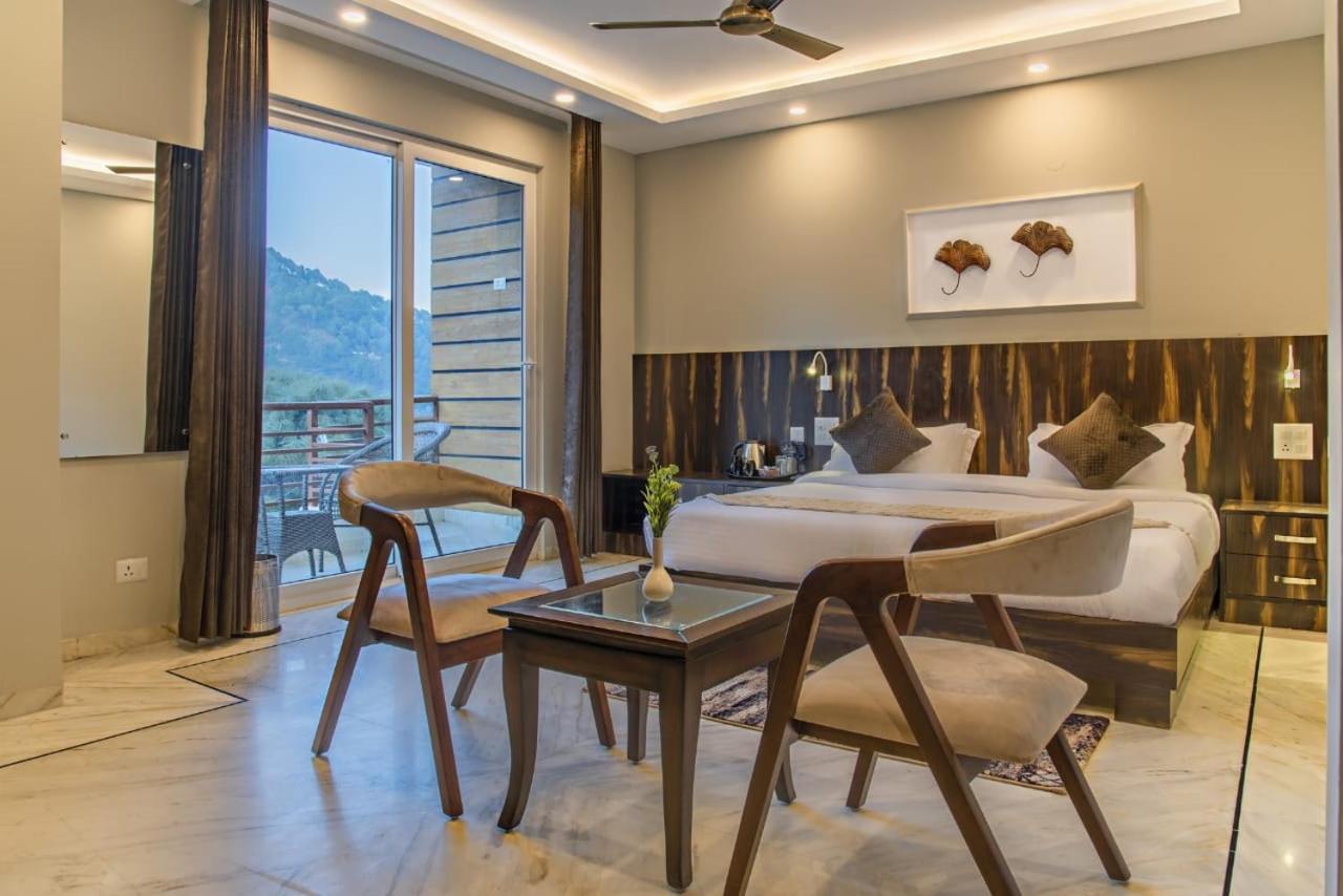 The Lalita'S Majestic Pines Bed & Breakfast Kasauli Exterior photo