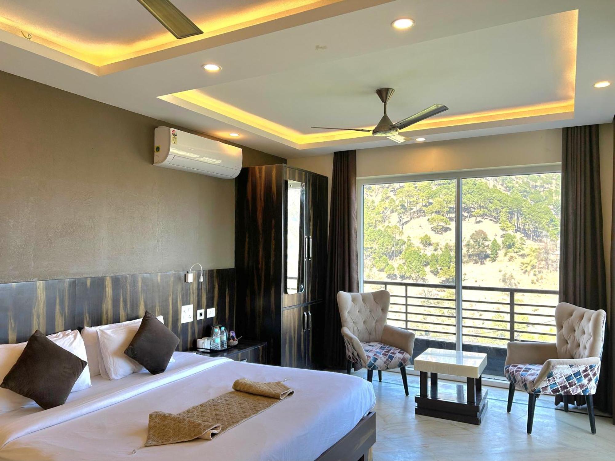 The Lalita'S Majestic Pines Bed & Breakfast Kasauli Exterior photo