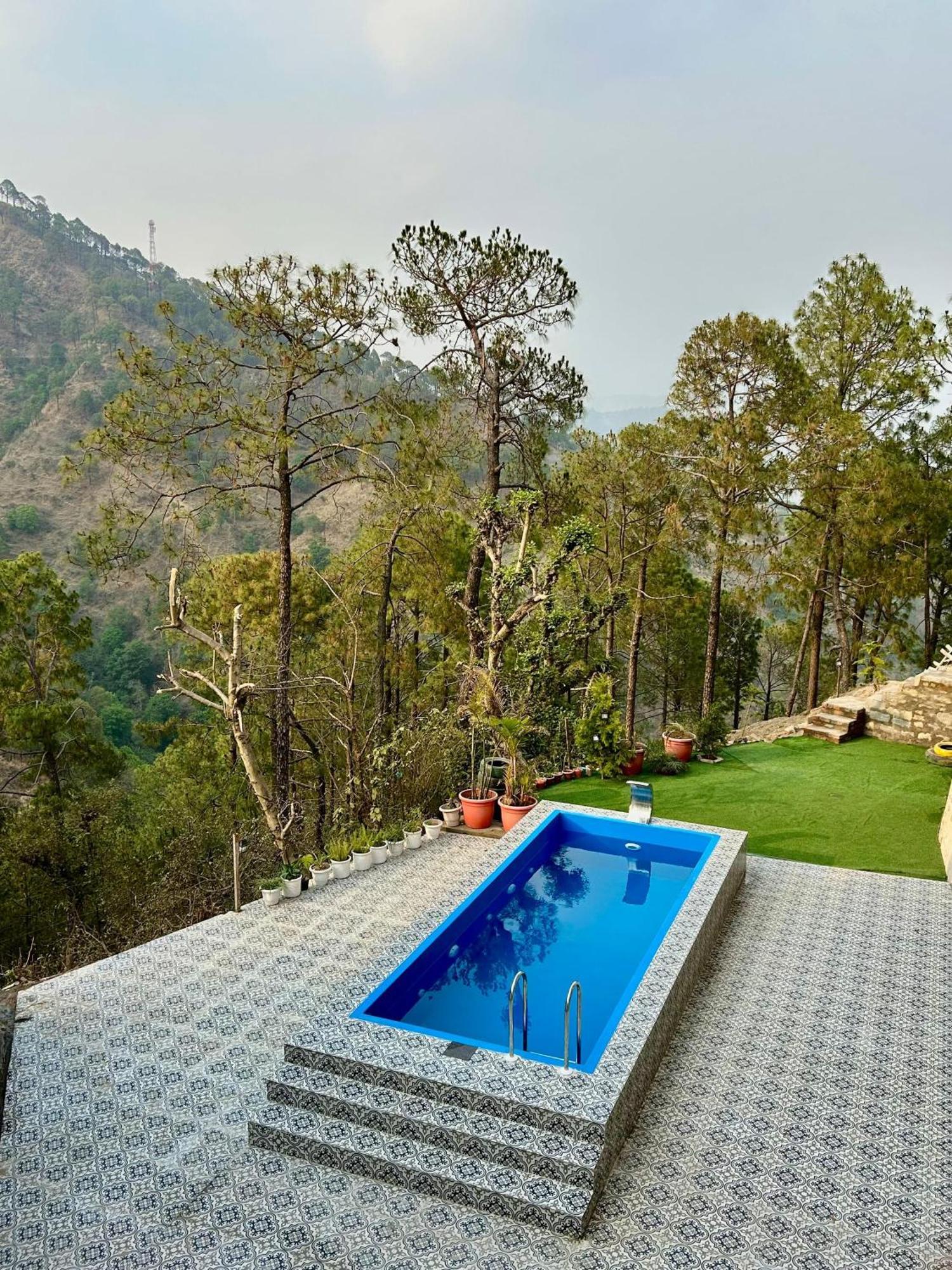 The Lalita'S Majestic Pines Bed & Breakfast Kasauli Exterior photo